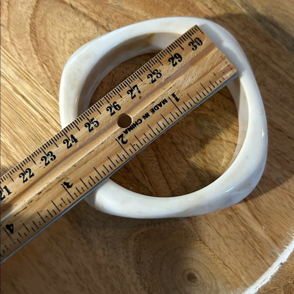 Chunky Marbled Cream Tan Bangle Bracelet NEW acrylic